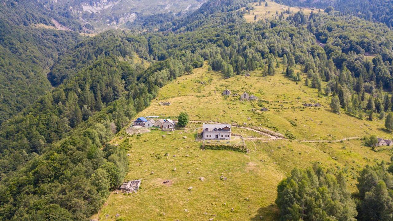 Rifugio Parpinasca Hostel Trontano Ngoại thất bức ảnh